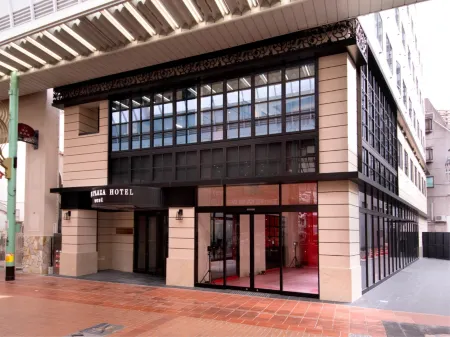 Kobe Plaza Hotel West