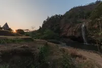 RedDoorz Near Ciletuh Sukabumi