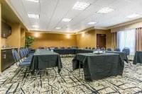 Comfort Inn & Suites Edmonton International Airport Hotels in Nisku