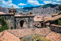 Cusco Plaza Nazarenas