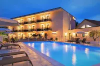 Brit Hotel Privilège Figeac Hotels in Lunan