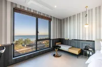 Jeongja Beach Brown Dot