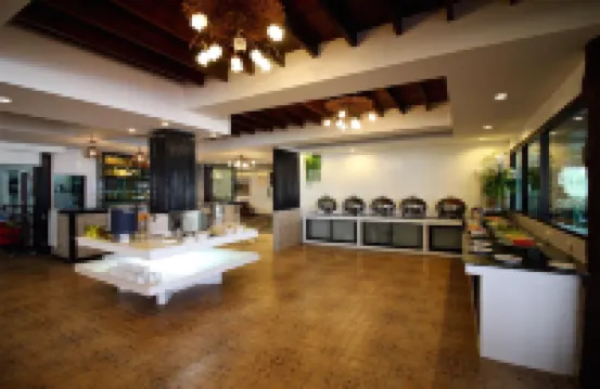 Phornpailin Riverside Resort