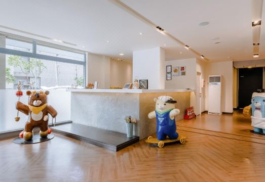 2. 프린스 호텔 지..