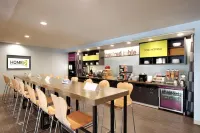 Home2 Suites by Hilton Fort St. John Отели в г. Форт-Сент-Джон