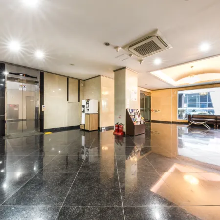 Hotel W Shinjeju Отели рядом с достопримечательностью «Дендрарий Халла»