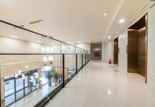 온더웨이브 호텔 외관