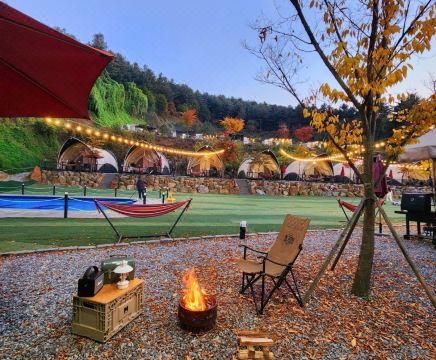 1. 포천 노블글램핑..