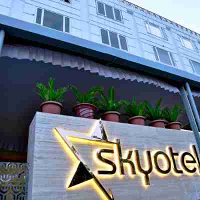 Skyotel Hotel Exterior