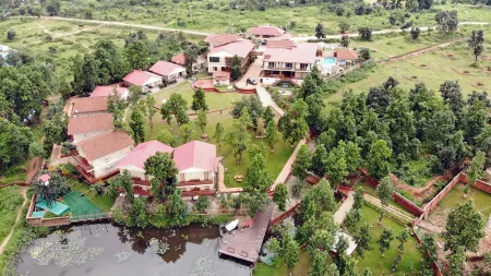Kushal Palli Resorts- A Unit of PearlTree Hotels & Resorts Pvt. Ltd Отели рядом с достопримечательностью «Ajodhya Hills»