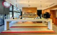 Holiday Inn Express PORT MORESBY by IHG - bar