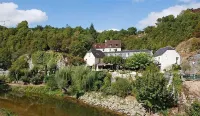 Le Pont de l'Ouysse Hôtels à : Souillac