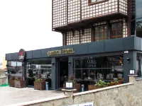 Çamlıca Hotel