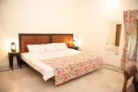 Shivika Lake Hotel Ranakpur - parking