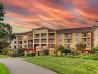 Sonesta Select San Francisco Airport Oyster Point Waterfront Hotels near Cow Palace