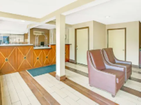 銀泉Travelodge by Wyndham酒店 銀泉酒店