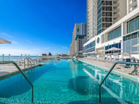 黛通娜大海濱度假村 代託納海灘酒店