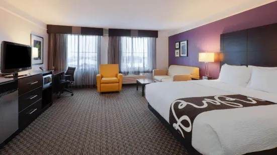 La Quinta Inn & Suites by Wyndham Detroit Utica