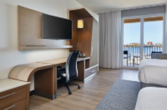 コートヤード セント ピッツバーグ クリアウォーター / マデイラ ビーチ