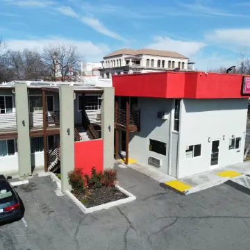 Days Inn by Wyndham Chico