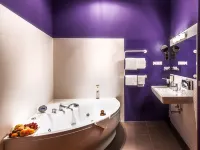 Boutiquehotel Donauwalzer Hotels near 16. Ottakring