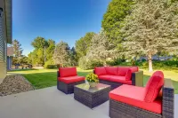 Mankato Getaway with Game Room and Salt Water Hot Tub!