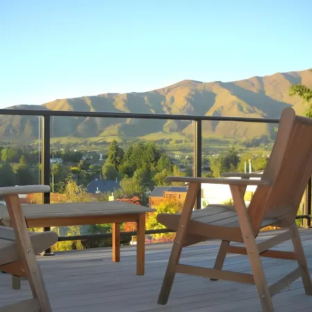 Criffel Peak View Bed and Breakfast