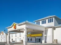 Super 8 by Wyndham Vermilion AB Hotel in zona Lakeland College
