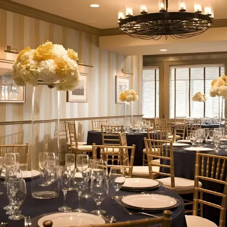 Newport Beach Hotel & Suites