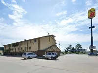 Super 8 by Wyndham Brunswick/St Simons Island Area Hotels in Dock Junction