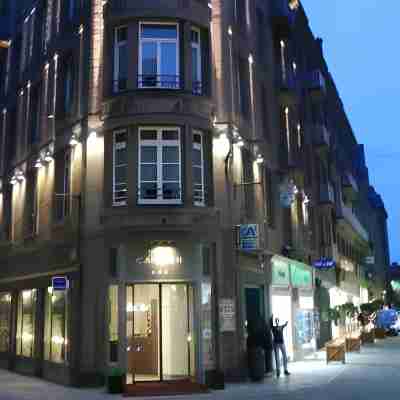 卡地亞飯店 Hotel Exterior