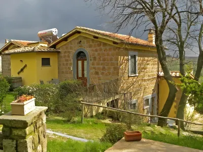 Podere la Branda Hotels near Località Felceto