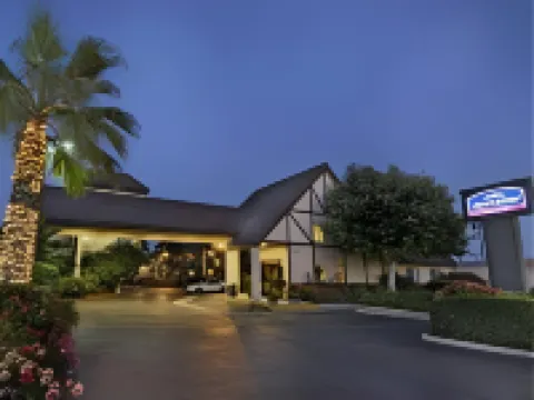 Howard Johnson by Wyndham Norco Hotels in Norco