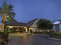 Howard Johnson by Wyndham Norco