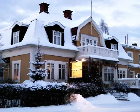 Broby Gästgivaregård Hotels in Sunne