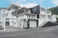 Capital O 93794 Athallah Homestay Syariah Hoteles en Sukadana Ham