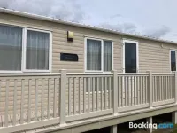 Lovely Seaside Lodge Nr New Forest 2 Bed