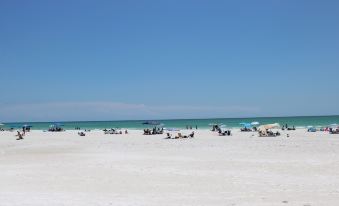 Siesta Key Beachside Villas