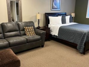 Riverview Suites