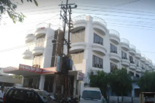 Mansarover Hotel & Banquets