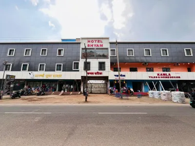 夏姆飯店 Pendra Road Railway Station附近的飯店