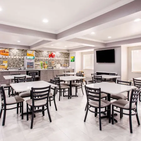 Quality Inn & Suites Myrtle Beach Near Outlets