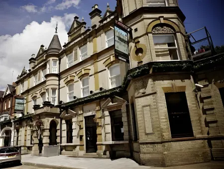 The Drayton Court Hotel