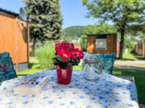 Tiny Haus Raabennest Hotels in Riedenburg