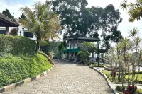 Urbanview Resort Syariah Khansa Cisarua Puncak by RedDoorz Hotels in Cisarua