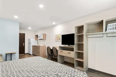 WoodSpring Suites Savannah West Chatham Parkway Hotels near Butterbean Beach