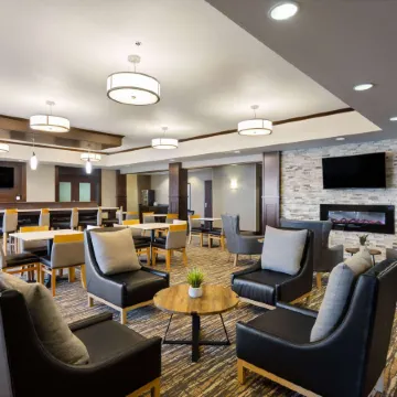 La Quinta Inn & Suites by Wyndham Sioux Falls Отели в г. Су-Фолс