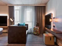 Moxy Frankfurt East Hotels near Ostend