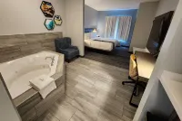 La Quinta Inn & Suites by Wyndham Warner Robins - Robins AFB - Hot Tub