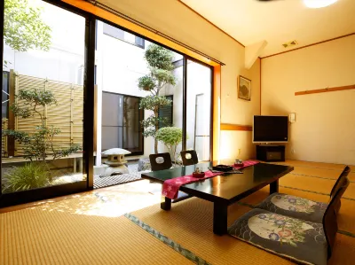 Katsushun-Lakeside Kotobiki  Inn Managed by Fish Wholesalers 間人漁港附近的飯店